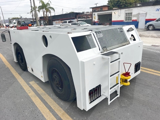 Push Back Tractor TLD TMX-400