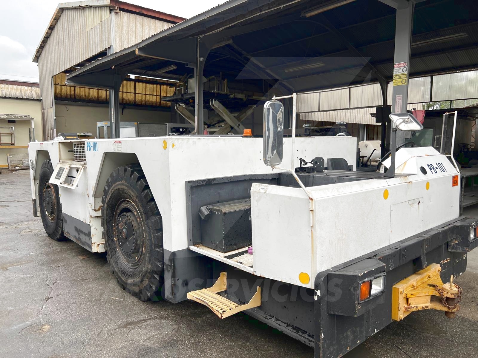 Push Back Tractor S&S GT-110