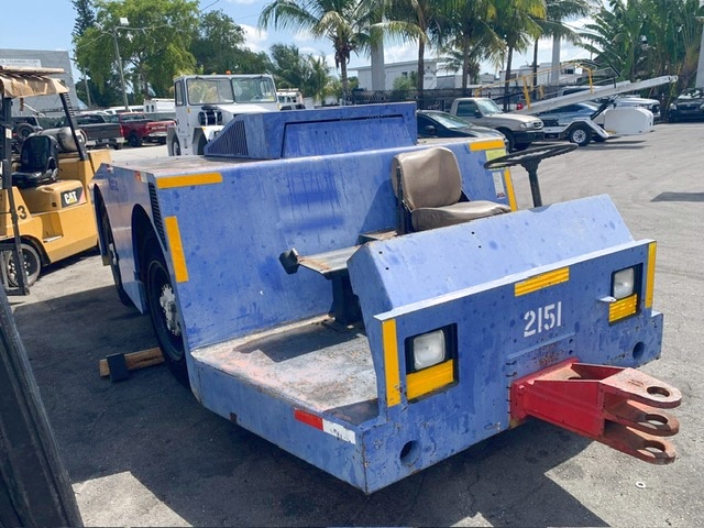 Push Back Tractor FMC B-350