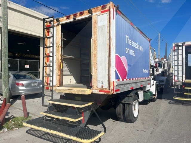 Catering Truck Ford/Hi Way F-800/ CT-14