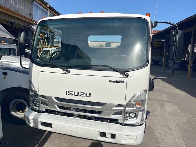 Truck Chassis Isuzu NPR- Gasoline