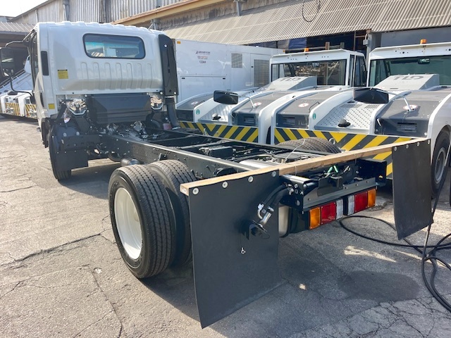 Truck Chassis Isuzu NPR- Gasoline