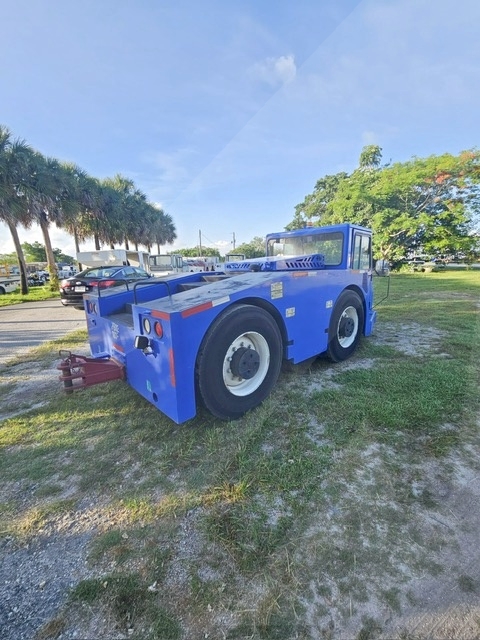 Push Back Tractor FMC B-400