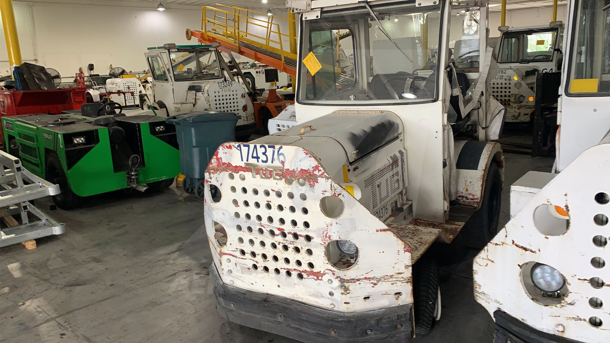 Baggage Tractor Tug MA-40 Cab