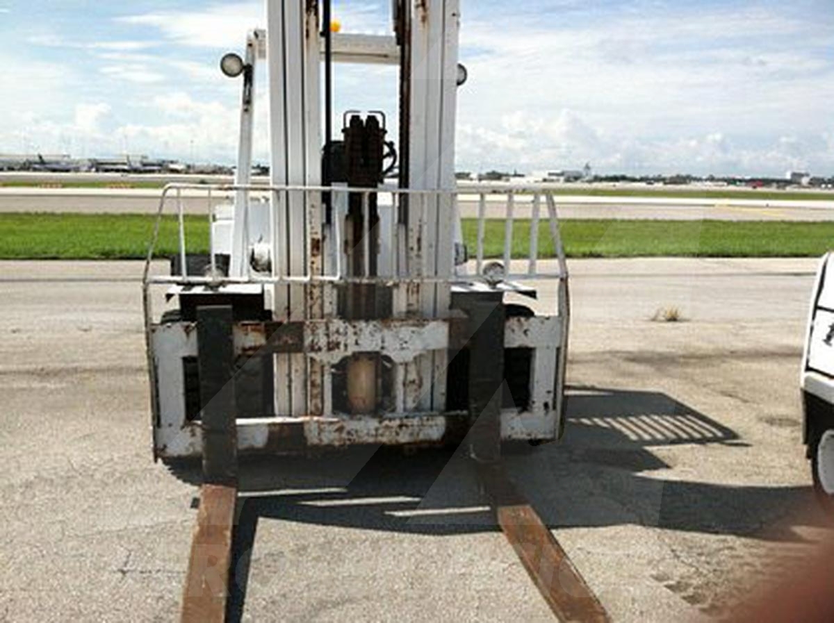 1995 Nissan DF05N70V