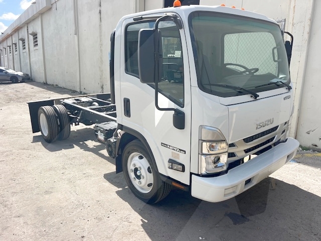 Truck Chassis Isuzu NPR- Gasoline