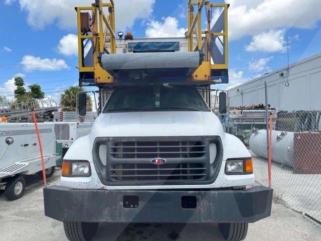 Cabin Service Truck Ford/Global- F-750/CS16-168