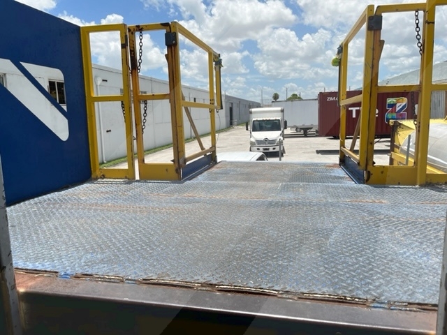 Cabin Service Truck Ford/Global- F-750/CS16-168