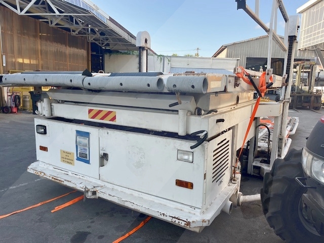 Main Deck Cargo Loader FMC Commander 15 U