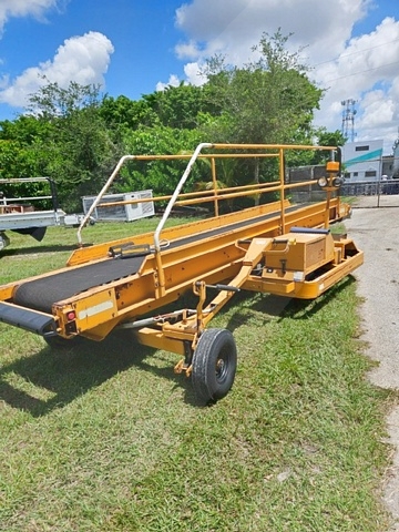 Towable Belt Loader Wasp A01771D-3179