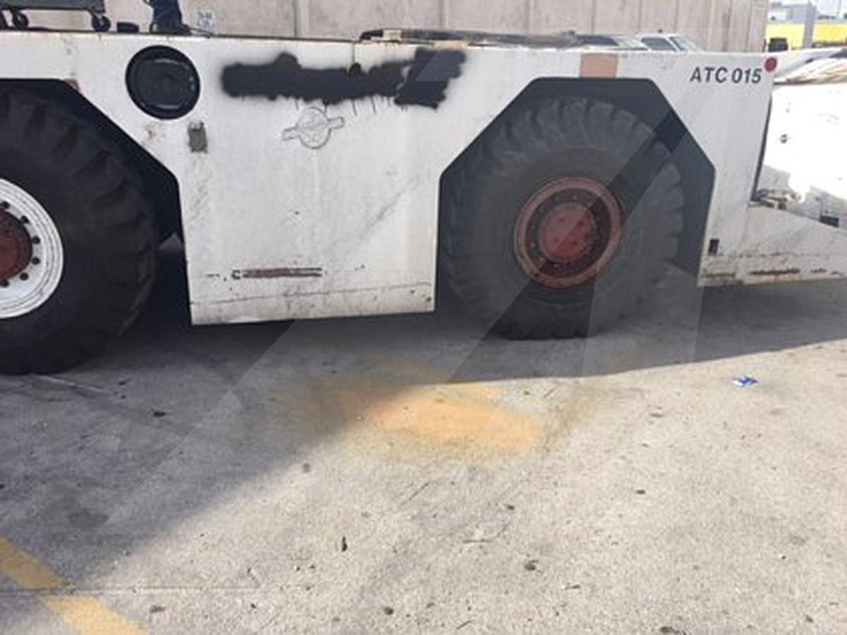 Push Back Tractor S&S GT-90C