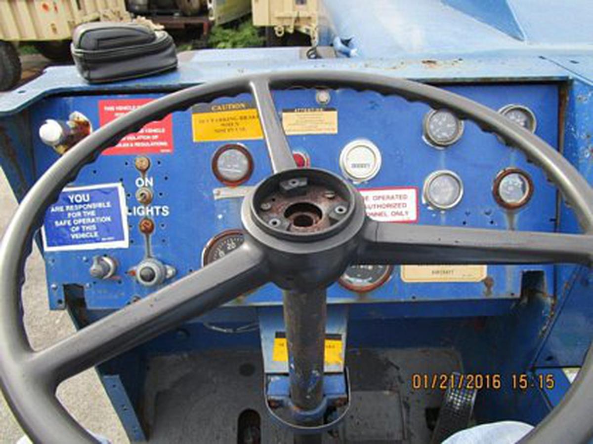 Push Back Tractor Hough-Paymover T-300