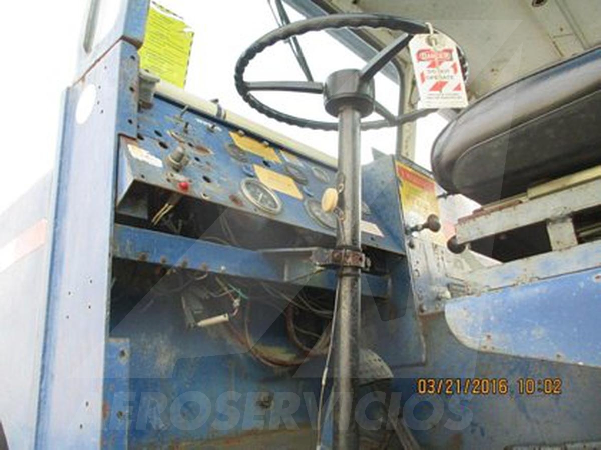 Push Back Tractor Hough-Paymover T-300 SL