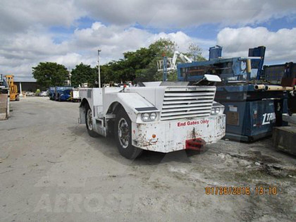 Push Back Tractor Hough-Paymover T-180 FA