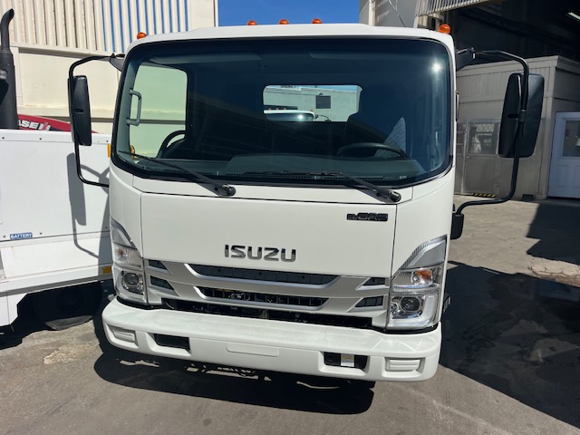 Truck Chassis Isuzu NPR - Gasoline