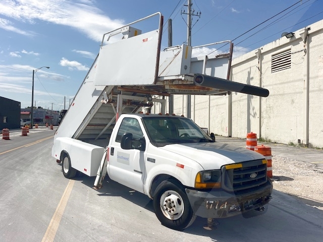 Motorized Passenger Stair Ford/Stinar F-350/SPS-3518