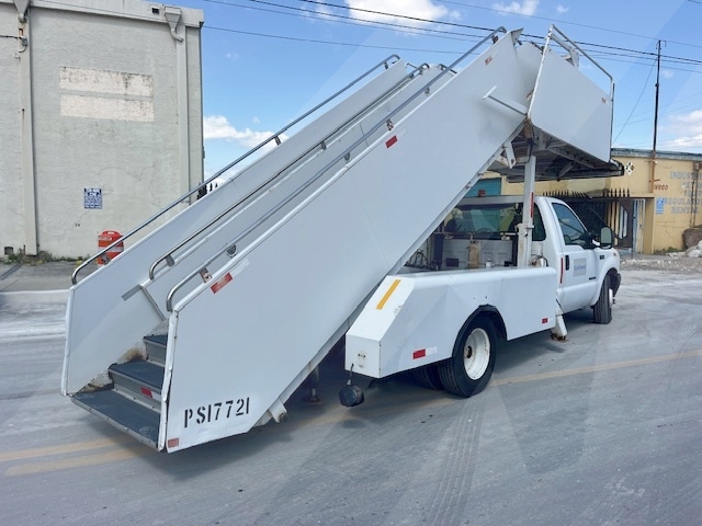 Motorized Passenger Stair Ford/Stinar F-350/SPS-3518