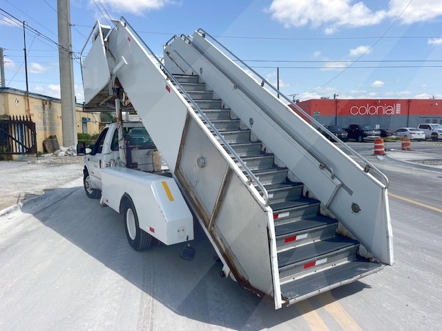 Motorized Passenger Stair Ford/Stinar F-350/SPS-3518