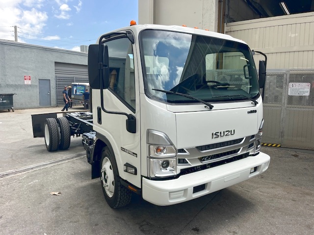 Truck Chassis Isuzu NPR- Gasoline
