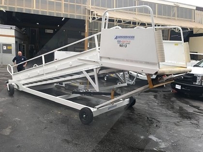 Narrow Body Passenger Stair Clyde 15F2820 - 88/161 in