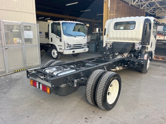Truck Chassis Isuzu NPR - Gasoline