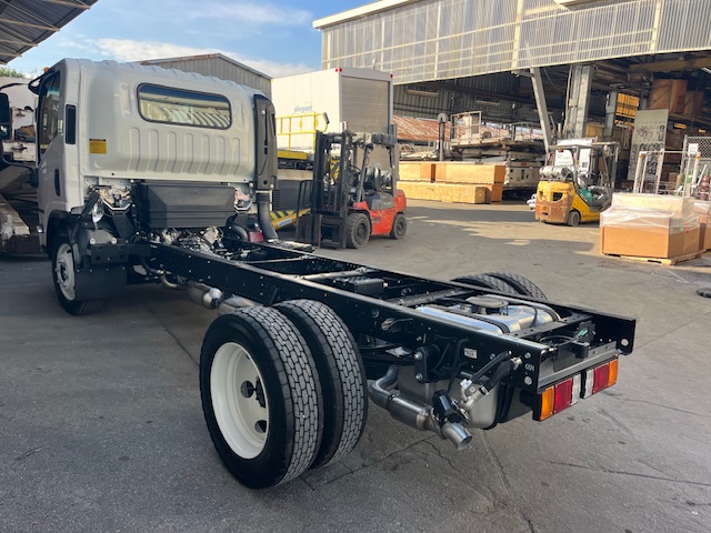 Truck Chassis Isuzu NPR - Gasoline