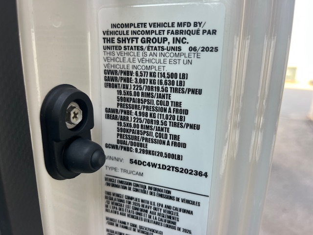 Truck Chassis Isuzu NPR - Gasoline