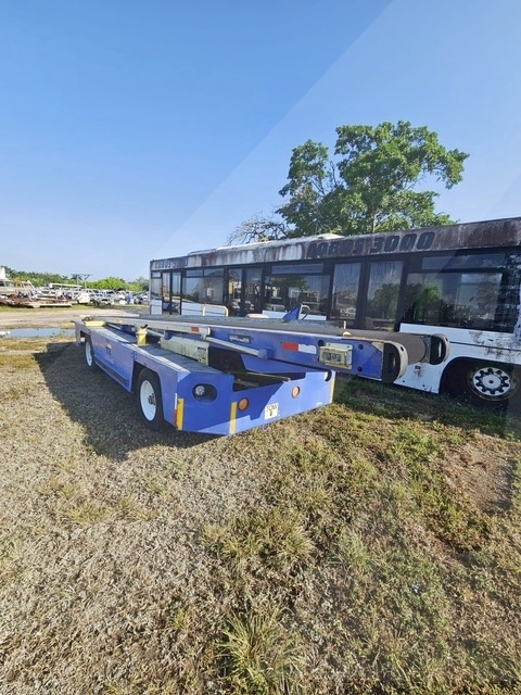 Belt Loader Tug 660E