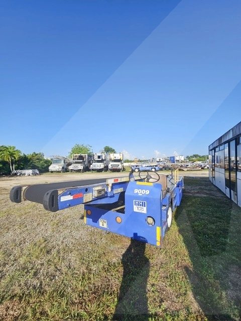 Belt Loader Tug 660E