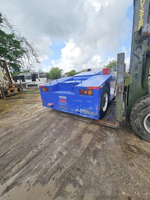 Push Back Tractor FMC B350E