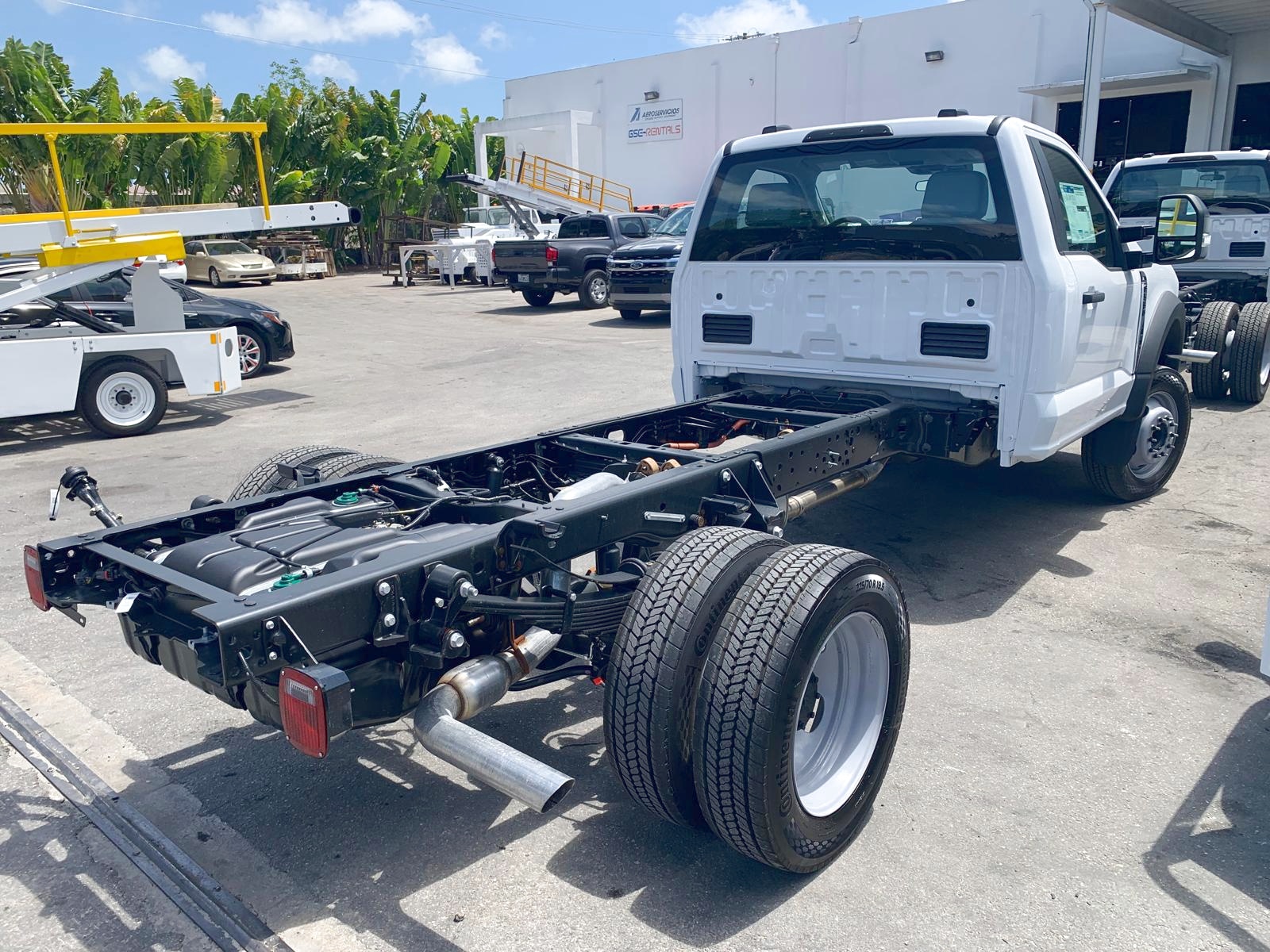 Truck Chassis Ford F-550