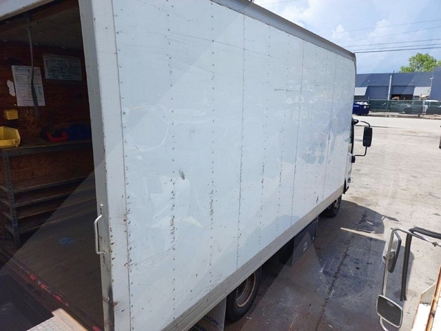 Truck Chassis Isuzu NPR-HD Diesel