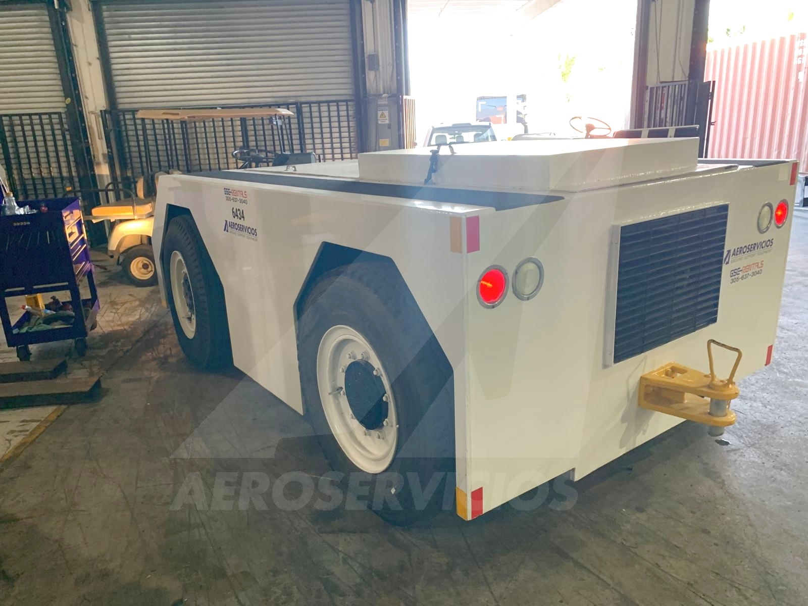 Push Back Tractor S&S GT-1628