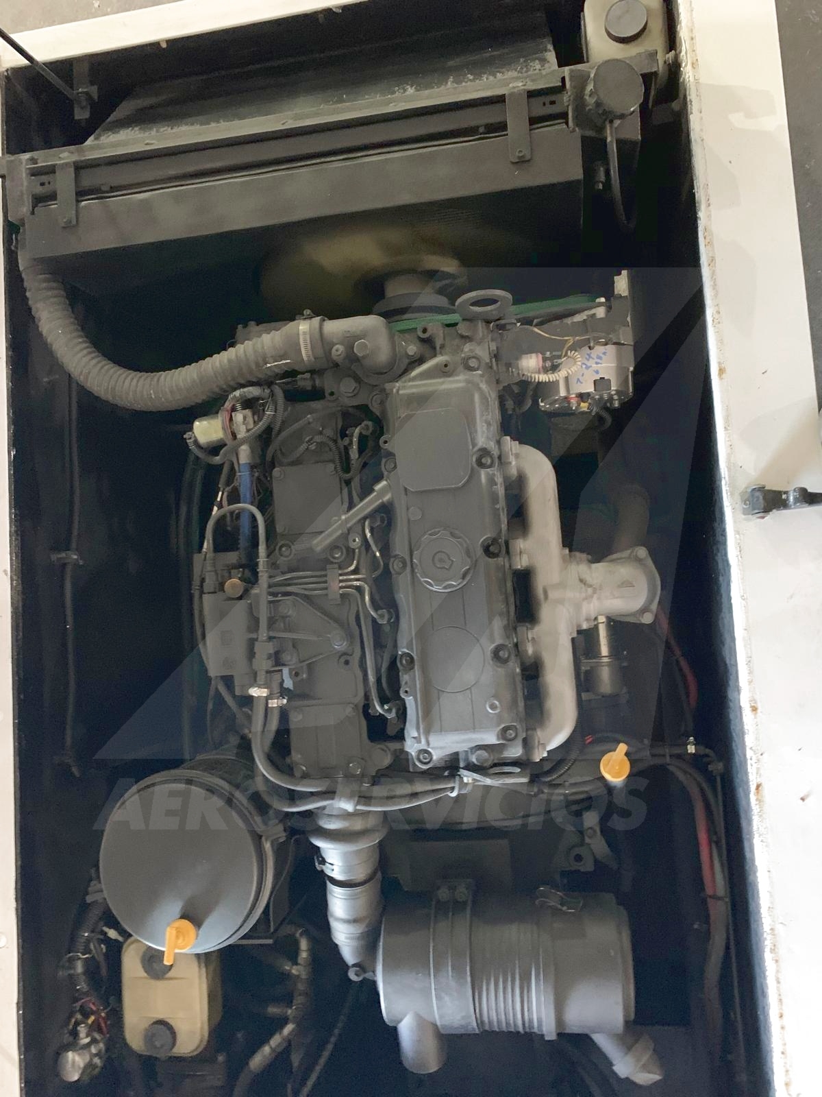 Push Back Tractor S&S GT-1628