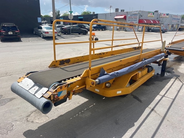 Towable Belt Loader Wasp A01771D-3179