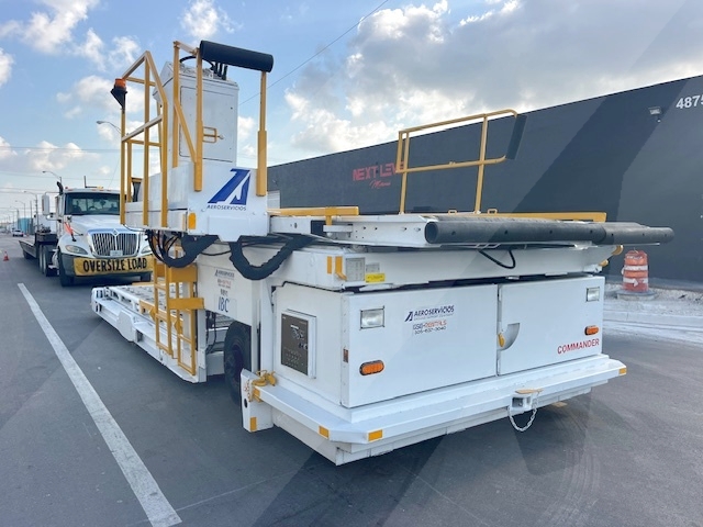 Cargo Loader FMC-Commander 15 STD