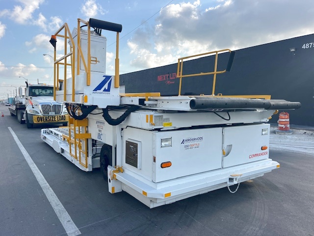 Cargo Loader FMC-Commander 15 STD