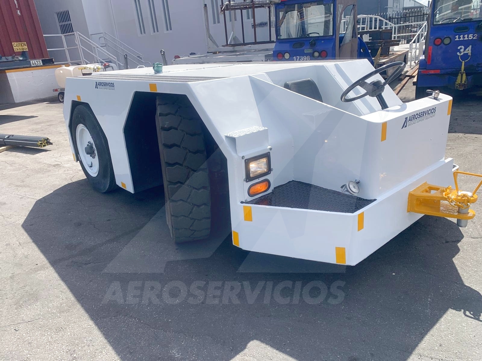 Push Back Tractor S&S GT-32