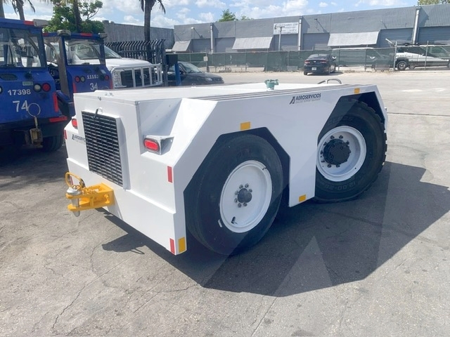 Push Back Tractor S&S GT-32