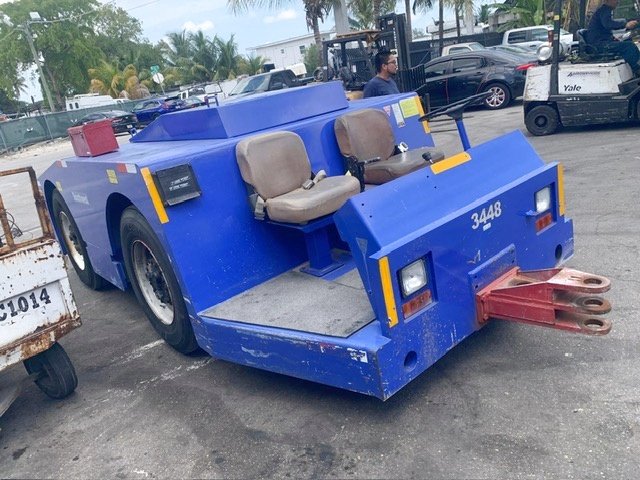 Push Back Tractor FMC B350E