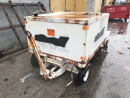 Lavatory Cart Par-Kan LVC450 - 250 gal waste/150 gal flush