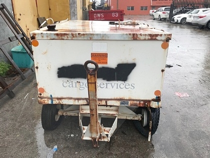 Lavatory Cart Par-Kan LVC450 - 250 gal waste/150 gal flush