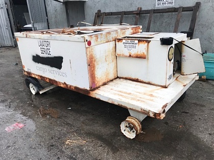 Lavatory Cart Par-Kan LVC450 - 250 gal waste/150 gal flush