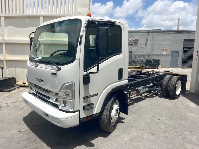 Truck Chassis Isuzu NPR- Gasoline