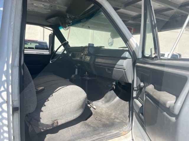 Catering Truck Ford/Hi Way F-700/ CT-14