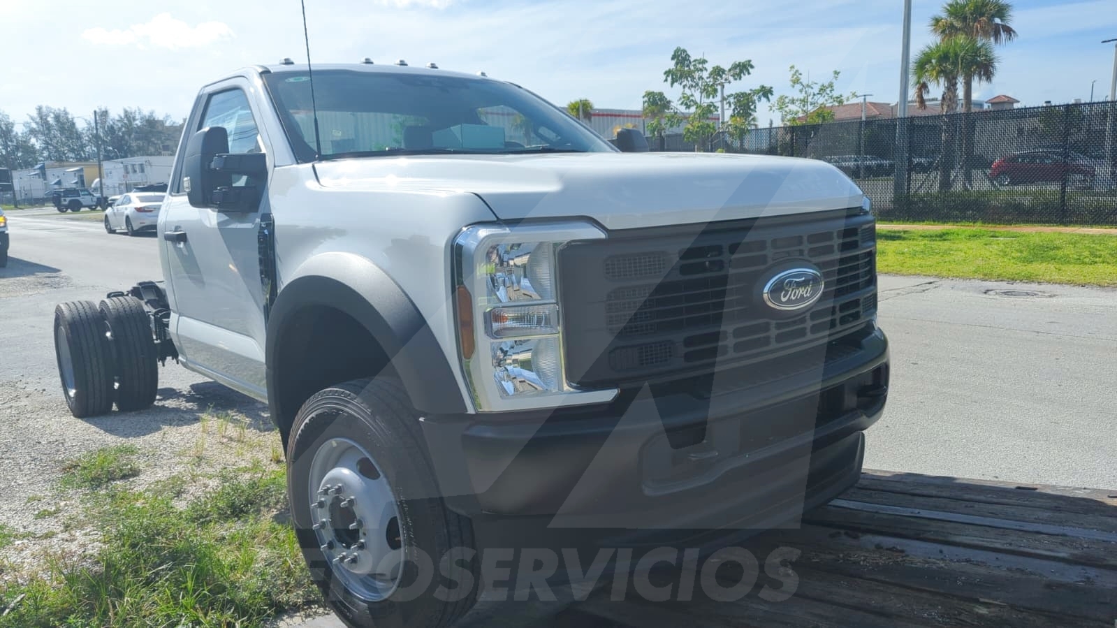 Truck Chassis Ford F-600