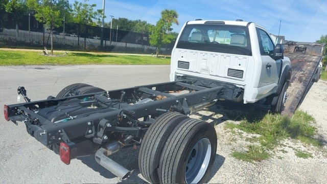 Truck Chassis Ford F-600