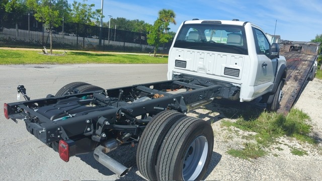 Truck Chassis Ford F-600