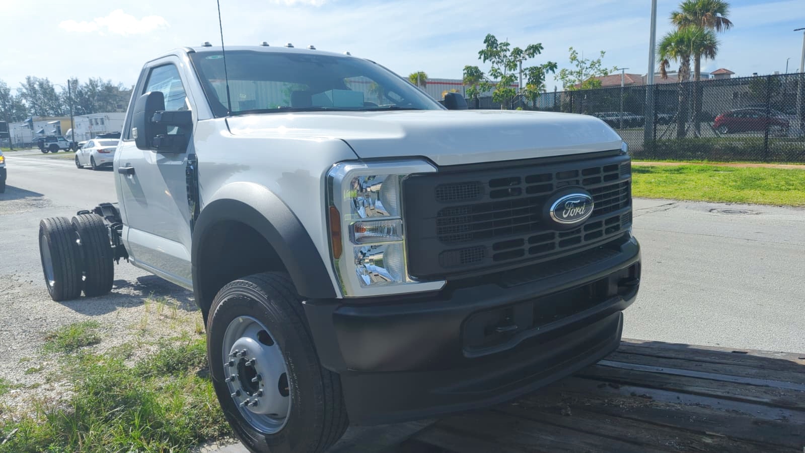 Truck Chassis Ford F-600