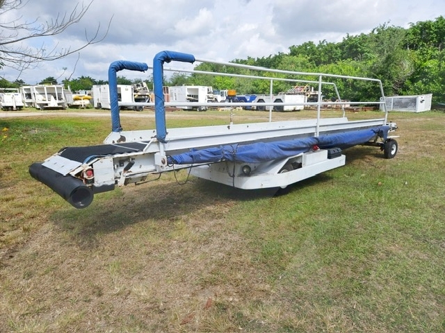 Towable Belt Loader Wasp A01771D-3650